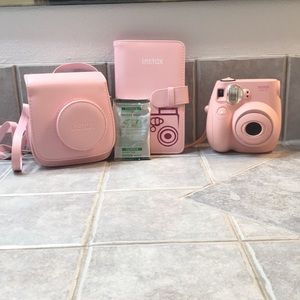 Pink Instax Mini 7s Bundle